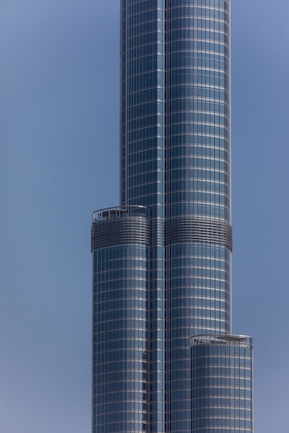 アラブ首長国連邦、ブルジュハリファの世界で最も高い塔を眺める