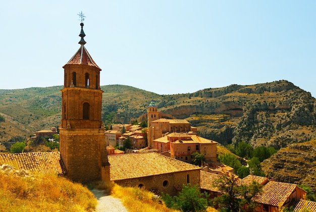 Free photo view of mountains town in sunny day