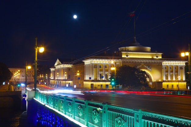 Бесплатное фото Вид на санкт-петербург ночью