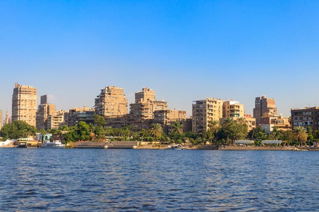 エジプトのカイロ市とナイル川の眺め