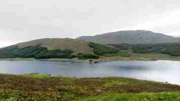 Бесплатное фото Вид на природу шотландии соединенное королевство