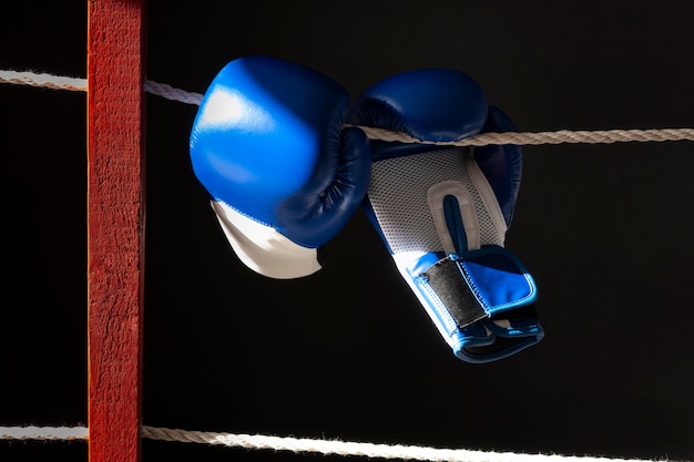 Foto gratuita vista del paio di guantoni da boxe