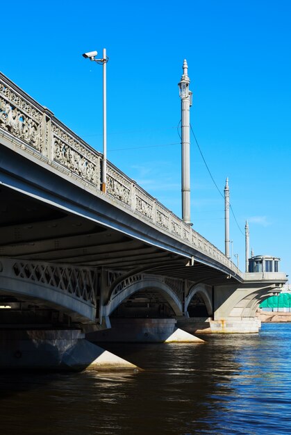 サンクトペテルブルクの眺め。 Blagoveshchensky Bridge