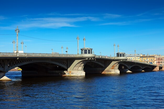 サンクトペテルブルクの眺め。 Blagoveshchensky Bridge