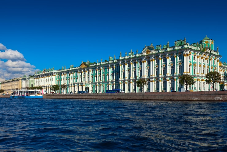 Бесплатный Фотография вид на санкт-петербург. зимний дворец из невы