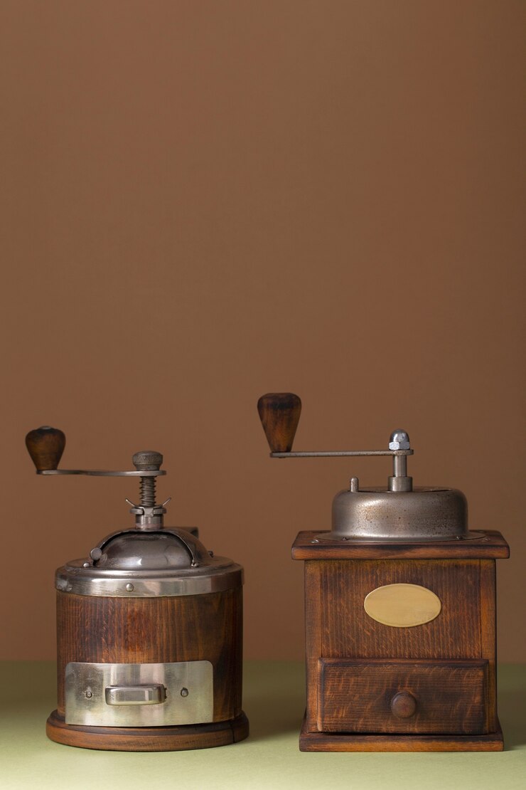Free Photo view of vintage coffee grinder