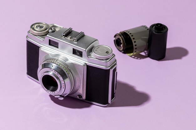 Композиция старинных фотоаппаратов