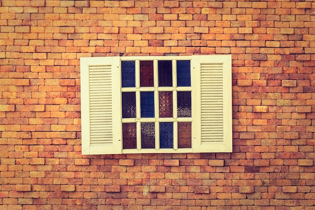 Free photo vintage window