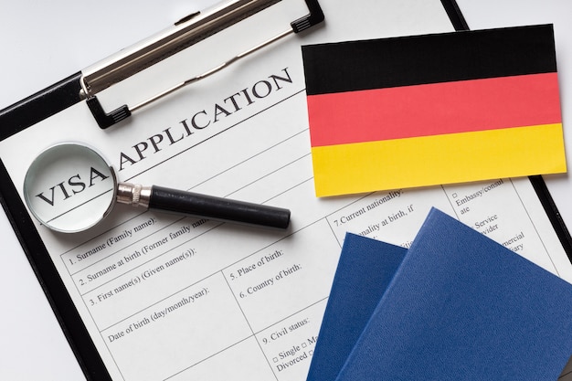 ドイツの手配のためのビザ申請