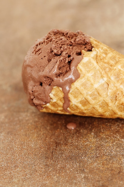 Free photo waffle cone with chocolate icecream