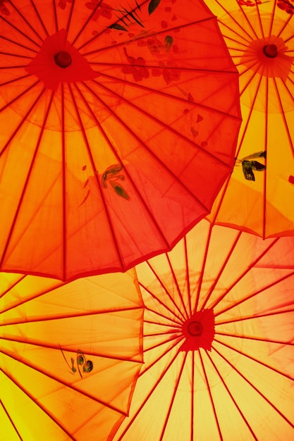 無料写真 ビューの上の和傘の配置
