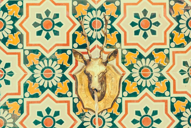 Wall pattern with an animal