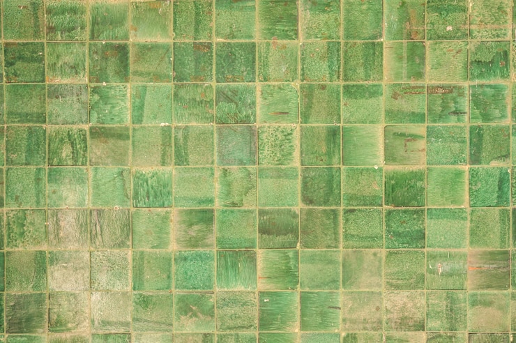 Free Photo wall with green squares