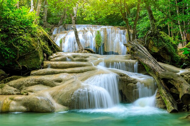 폭포, Erawan 국립 공원, Kanchanaburi, 태국