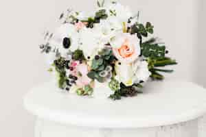 Free photo wedding bouquet on table