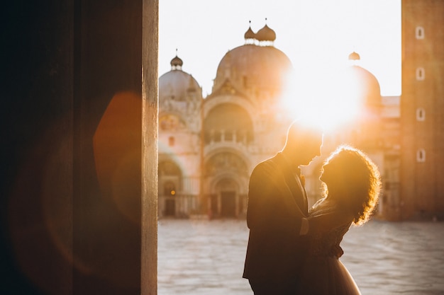 Wedding couple in Venice