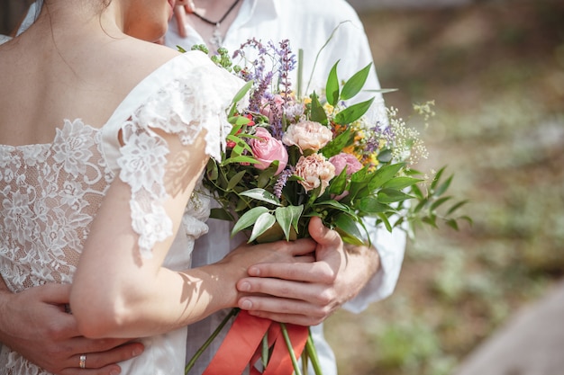 自由奔放に生きるスタイルの結婚式の装飾