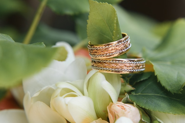無料写真 花の花束の結婚指輪
