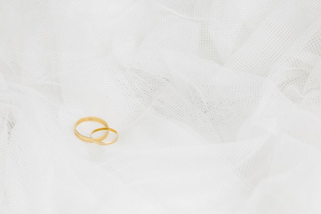 ブライダルベールの結婚指輪