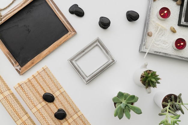 Wellness decoration with frame