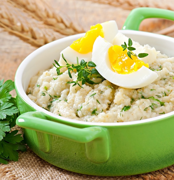 Wheat porridge with herbs