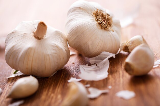 White garlic