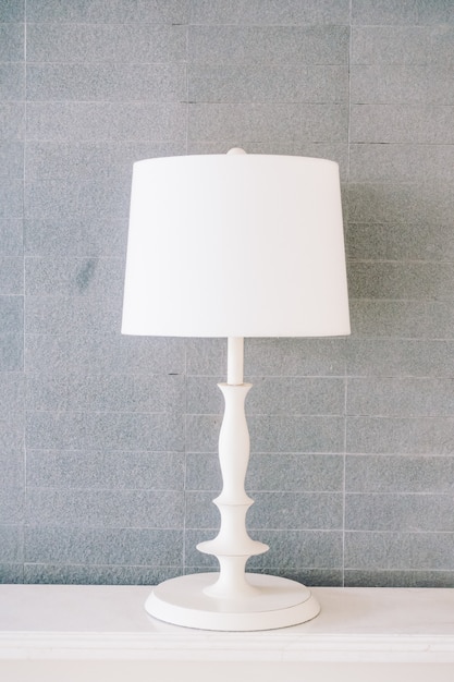 Free photo white light lamp