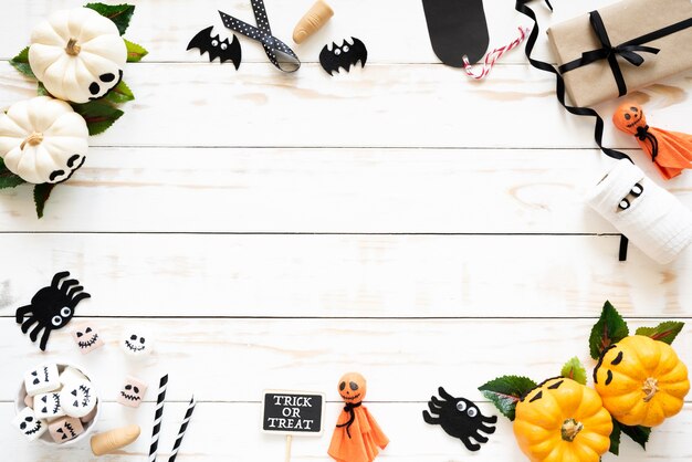 Download Halloween slate mockup with five pumpkins PSD file | Free Download