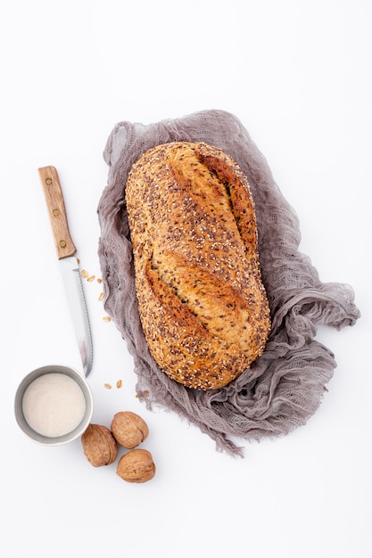 Foto gratuita pane integrale sulla vista superiore del panno