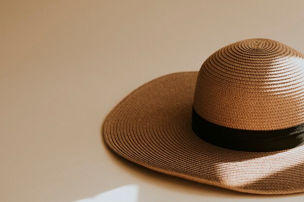 Wide brim straw hat