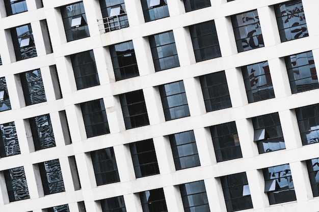 건물의 창 패턴 질감