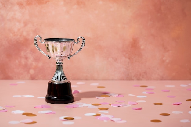 Free photo winner concept with silver cup