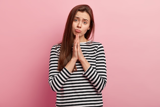 Woman in casual clothes posing