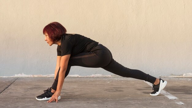 Woman doing powerful cardio lunges