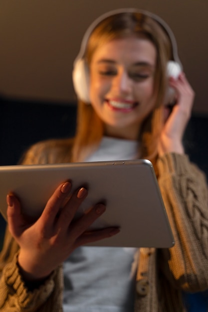 Apple ищет полиглотов для работы с Siri
