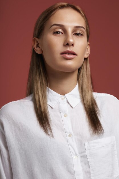 Woman's portrait blondie straight hair