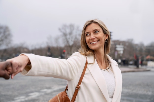 Free photo woman traveling in paris