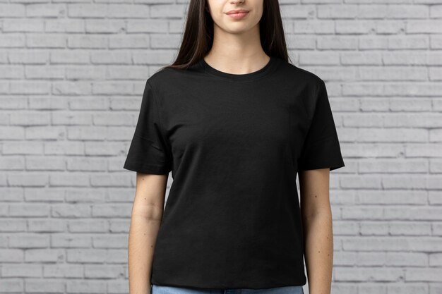 Woman wearing blank shirt