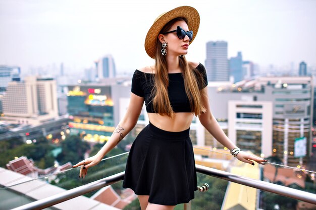 Unveiling Elegance: Where to Find the Hottest Sexy Bodysuits in Dubai