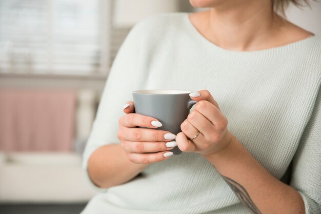 女性、コーヒー、マグカップ