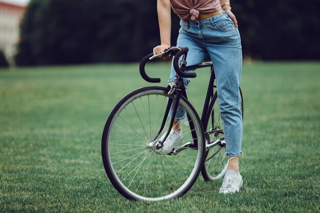 자전거와 여자