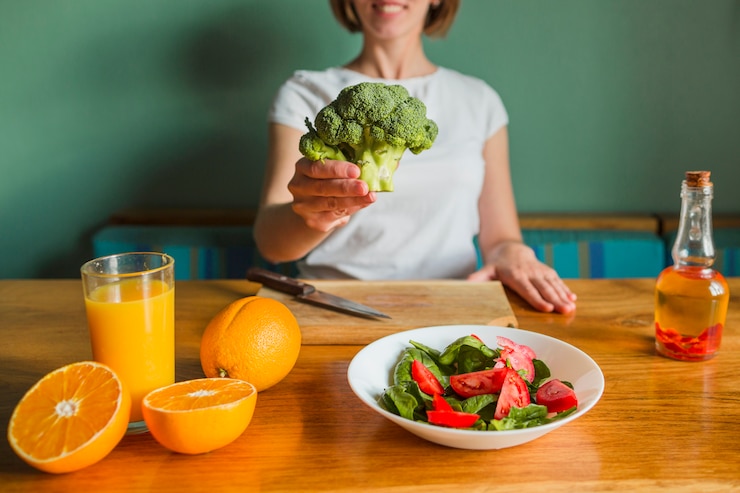 Free Photo woman with food