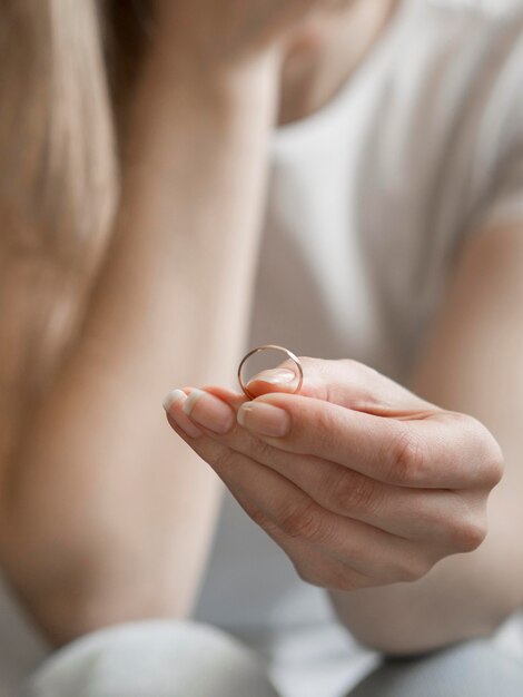 Woman with marriage ring removed