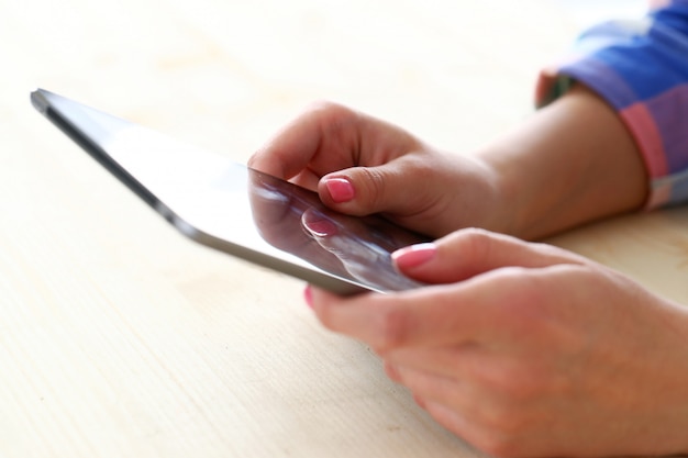 woman with tablet