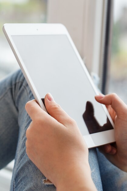 woman with tablet