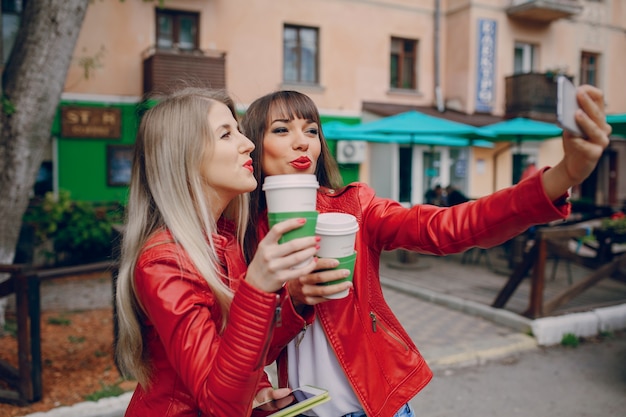 Free photo women putting snouts for a photo