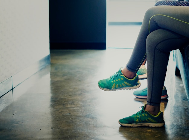 Free photo women waiting at the fitness