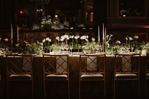 Free photo wonderful wedding table in amazing restaurant