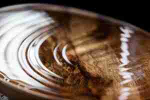 Free photo wooden bowl of water