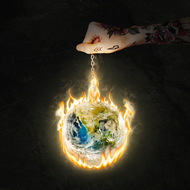 世界の火のイメージ、地球温暖化、火の効果を伴う環境のリミックス